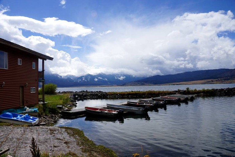 Cabins (Island Park, Idaho, United States)