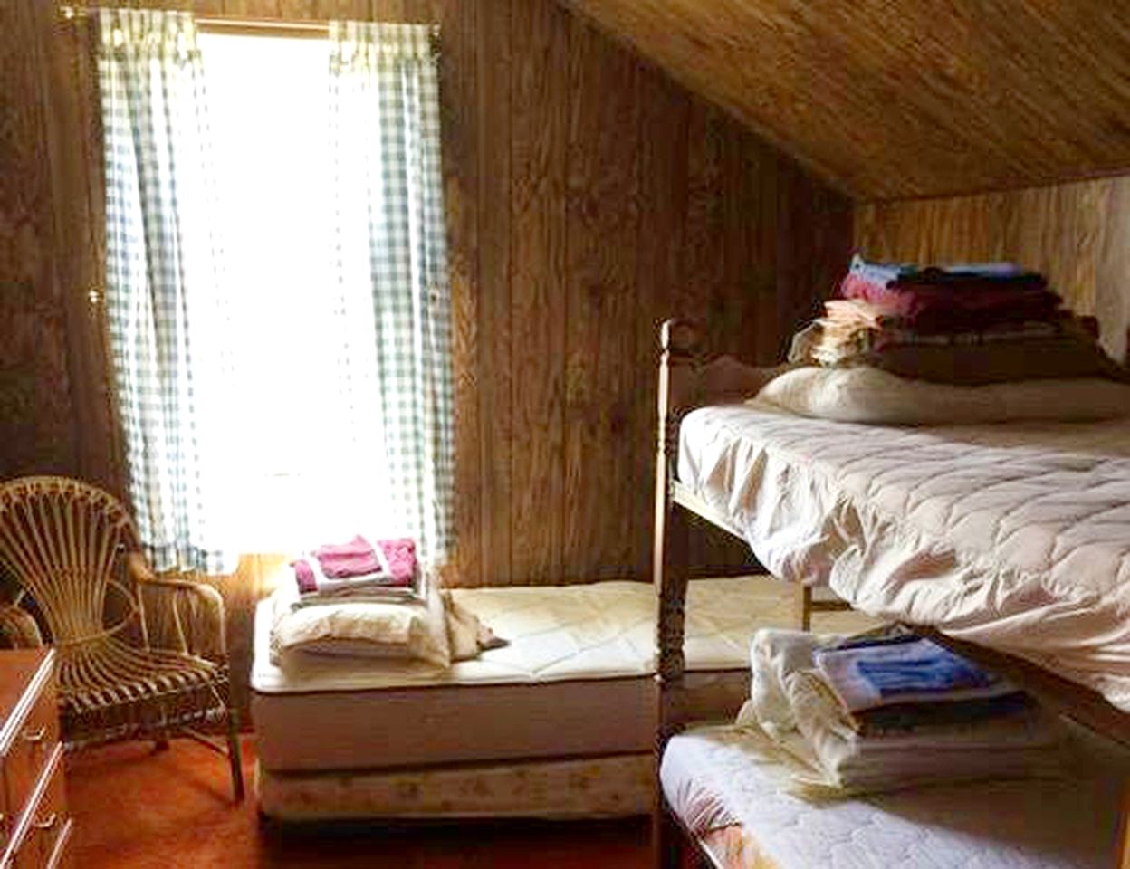 Spacious Cottage Rental with a Fire Pit and Fabulous Views in Summit Lake, Wisconsin