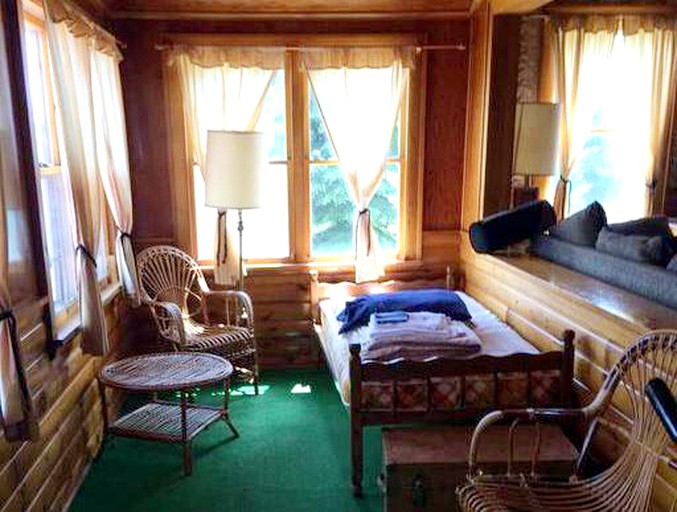 Cabins (Summit Lake, Wisconsin, United States)