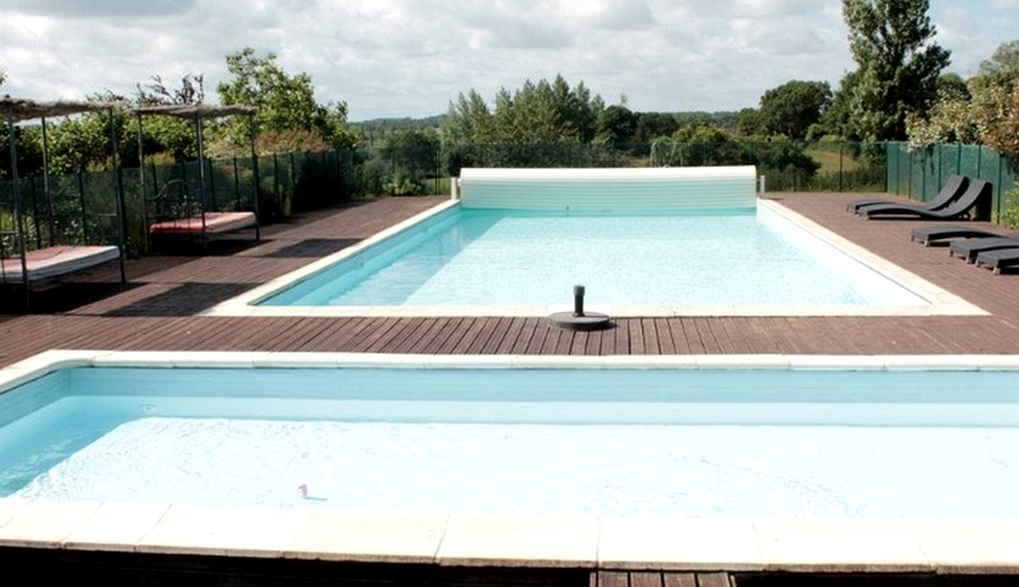 Spacious Cottage with Large Private Garden near Brittany, France