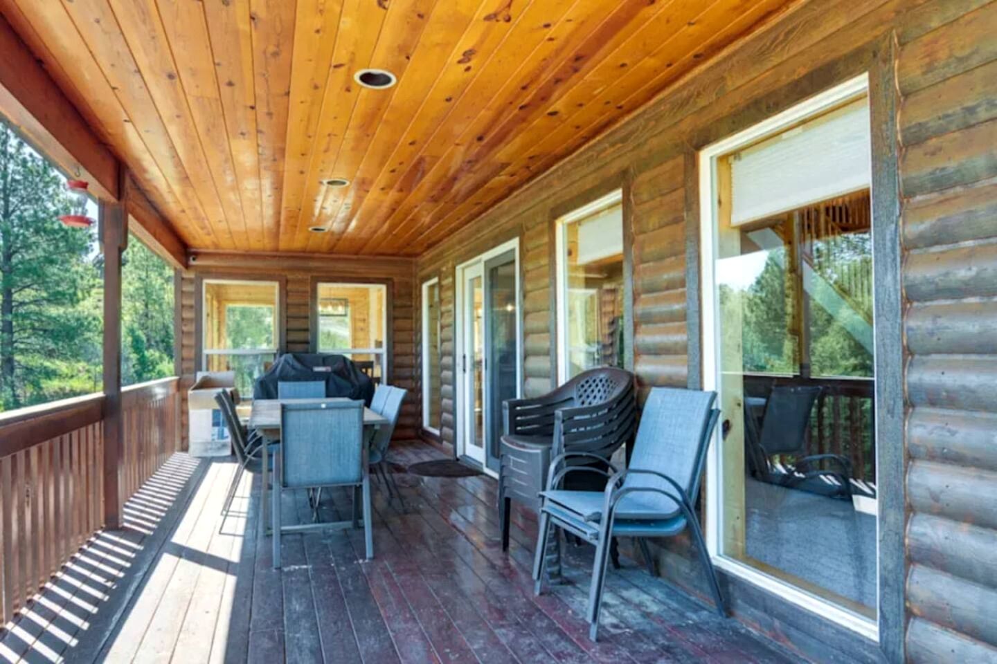 Spacious Family-Friendly Cabin with Pet-Friendly Dog Run & Supercharger Near Bryce Canyon, Alton, UT