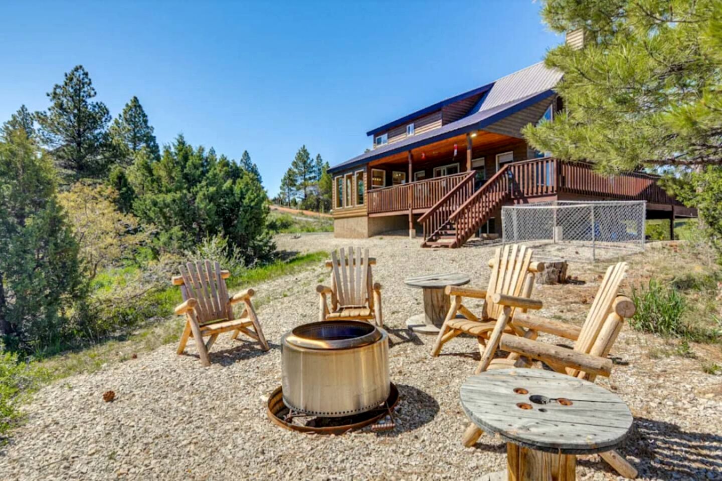 Cabins (United States of America, Alton, Utah)