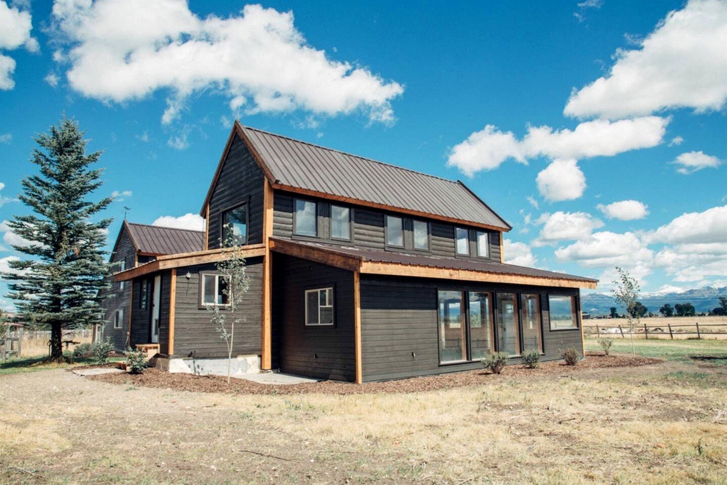 Spacious Unit in a Farmhouse Retreat with Scenic Picture Windows near Skiing & Fishing in Tetonia, Idaho