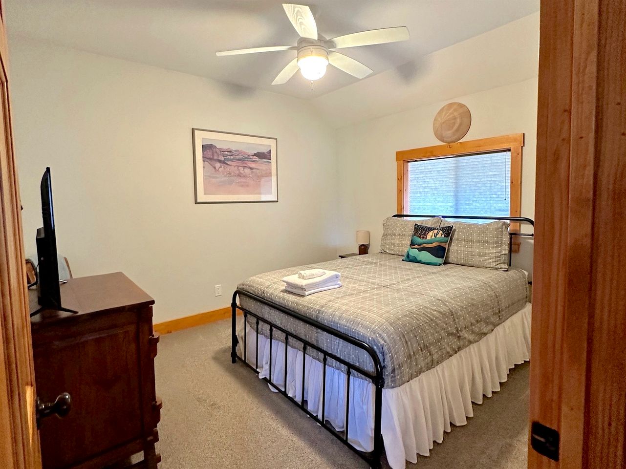 Spacious Unit in a Farmhouse Retreat with Scenic Picture Windows near Skiing & Fishing in Tetonia, Idaho