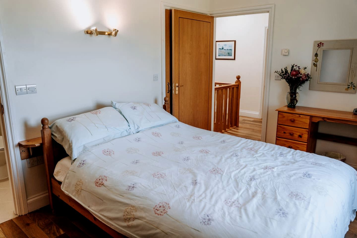 Rustic Countryside Farmhouse with Hot Tub & Games Room near Llawhaden, Pembrokeshire