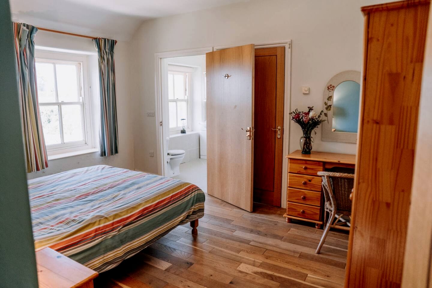 Rustic Countryside Farmhouse with Hot Tub & Games Room near Llawhaden, Pembrokeshire