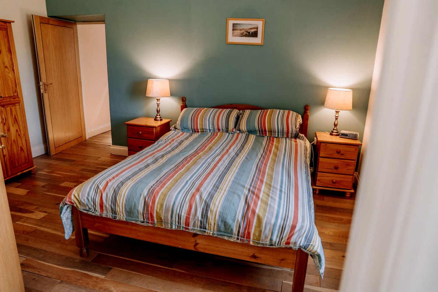 Rustic Countryside Farmhouse with Hot Tub & Games Room near Llawhaden, Pembrokeshire