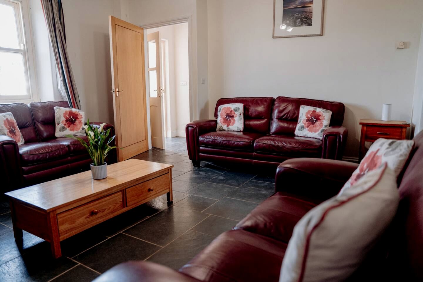 Rustic Countryside Farmhouse with Hot Tub & Games Room near Llawhaden, Pembrokeshire