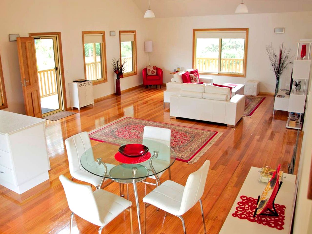 Spacious Holiday Cottage Rental for a Family Getaway on the North Coast of Tasmania