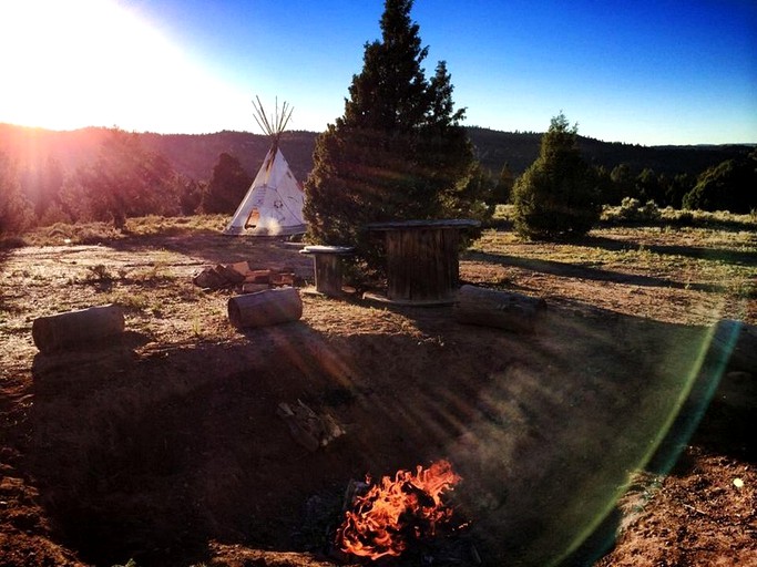 Log Cabins (Alton, Utah, United States)