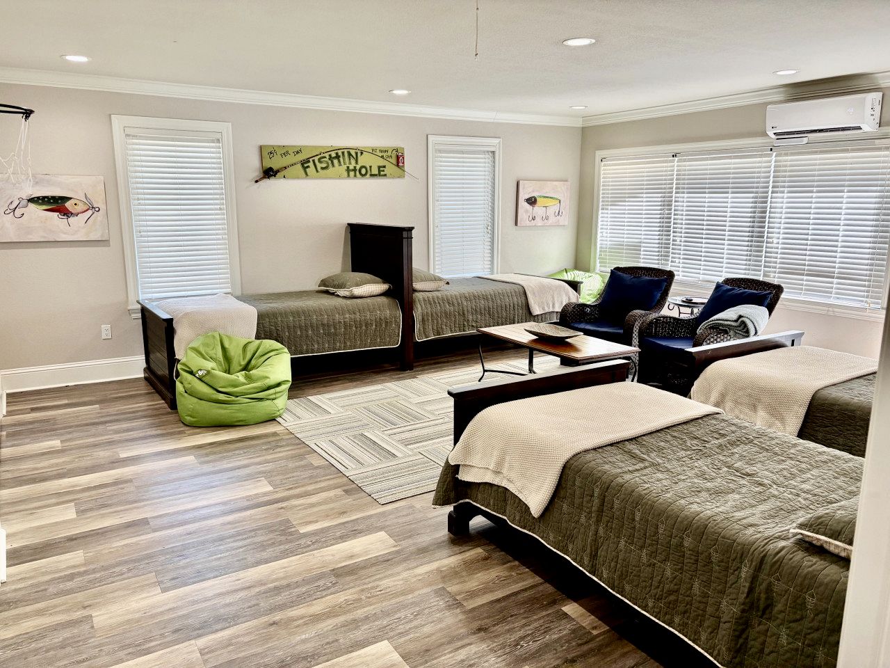 Spacious Lakefront House with Deck & EV Charging Near Oaklawn Casino in Hot Springs, AR