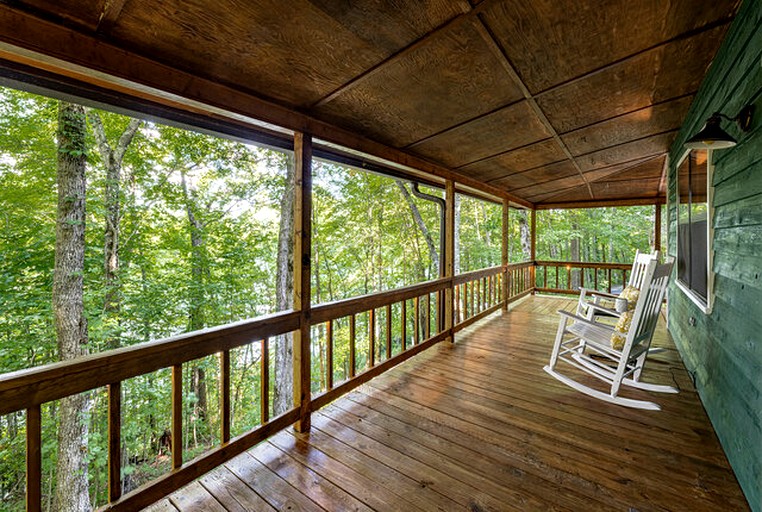 Cabins (United States of America, Topton, North Carolina)
