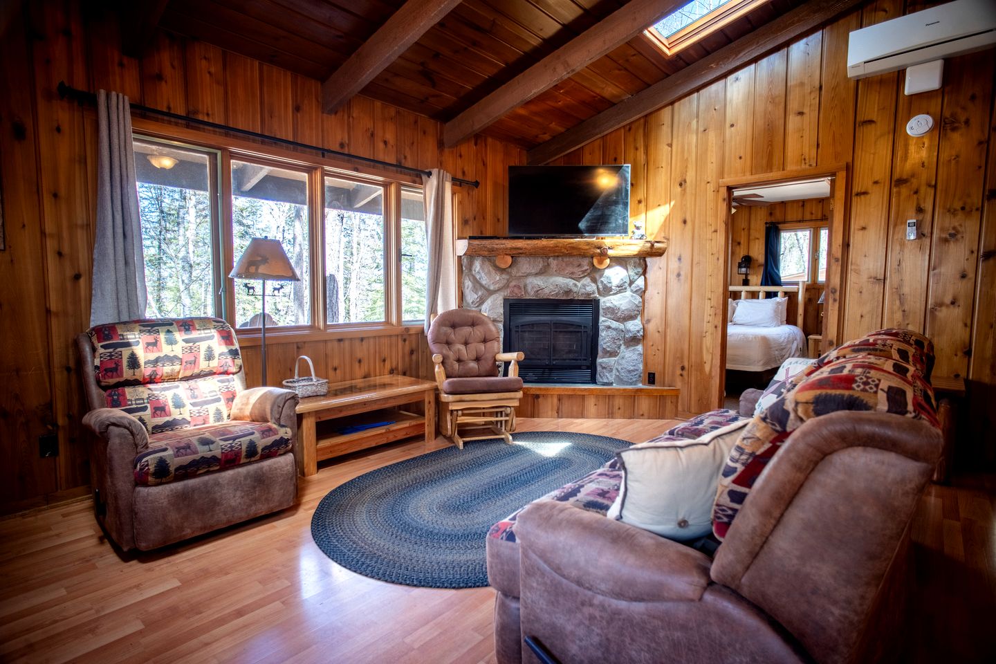 Spacious Lakeview Cabin with Large Deck & Rock Fireplace Near Babbitt, Minnesota