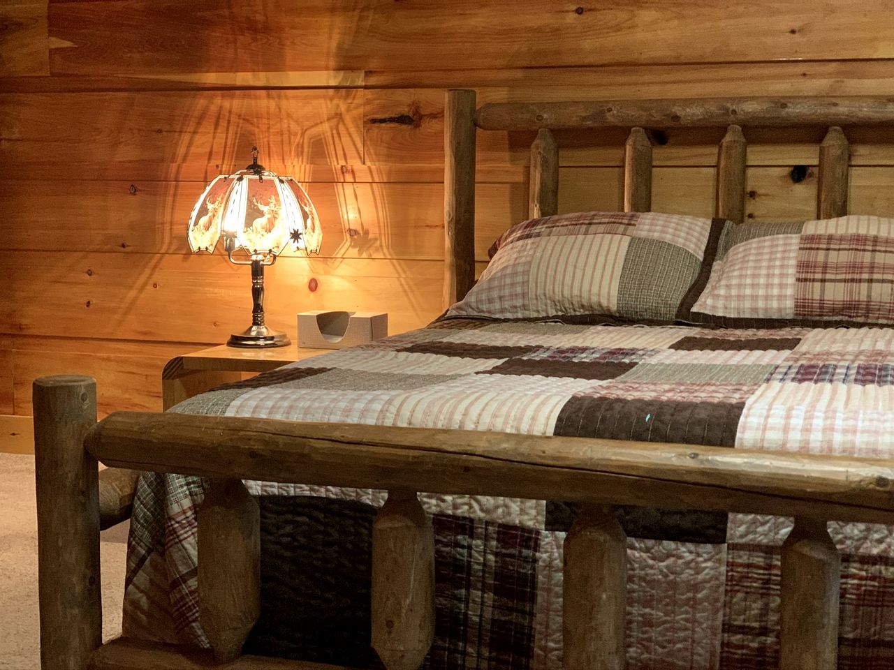 Spacious Lodge with Many Rooms, and Great Nature Surroundings in West Virginia