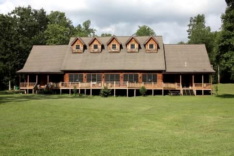 Log Cabins (United States of America, Monterville, West Virginia)