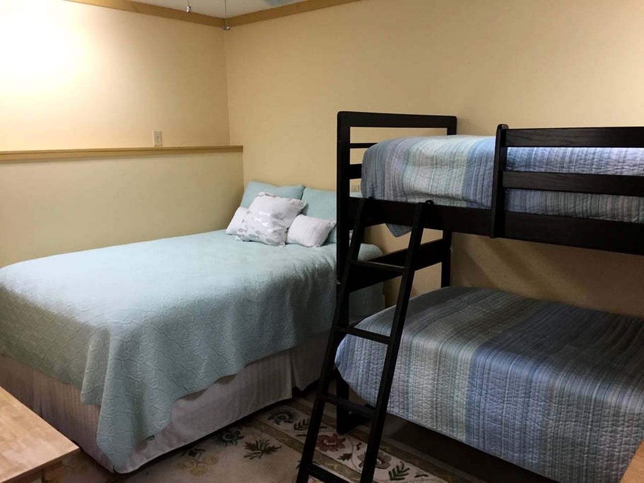 Spacious Log Cabin Rental near South Pond Lake, Maine