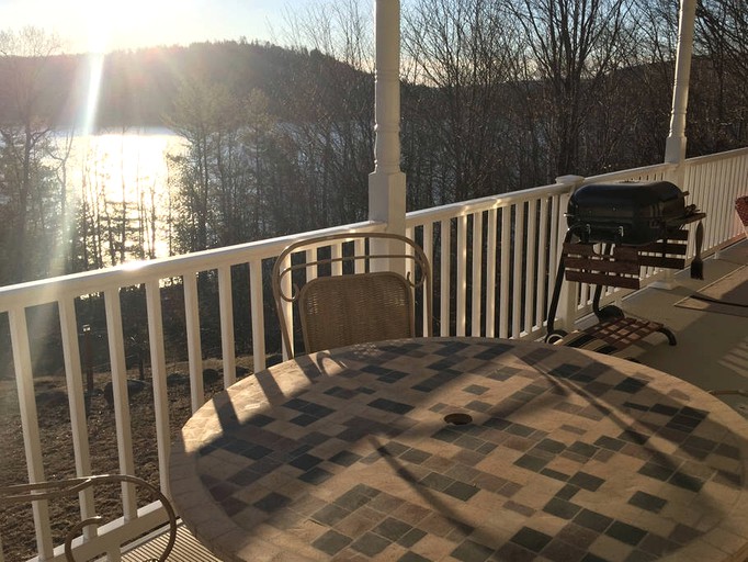 Log Cabins (Greenwood, Maine, United States)