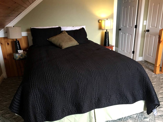 Log Cabins (Greenwood, Maine, United States)