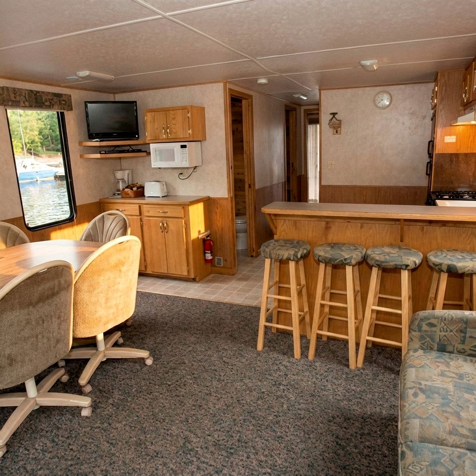 Spacious Luxury Houseboat with Waterslide and Dual Bathrooms Near Babbitt, MN