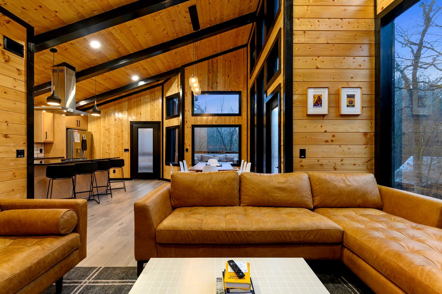 Spacious Modern Cabin with Basketball Court and Sauna in Broken Bow, Oklahoma