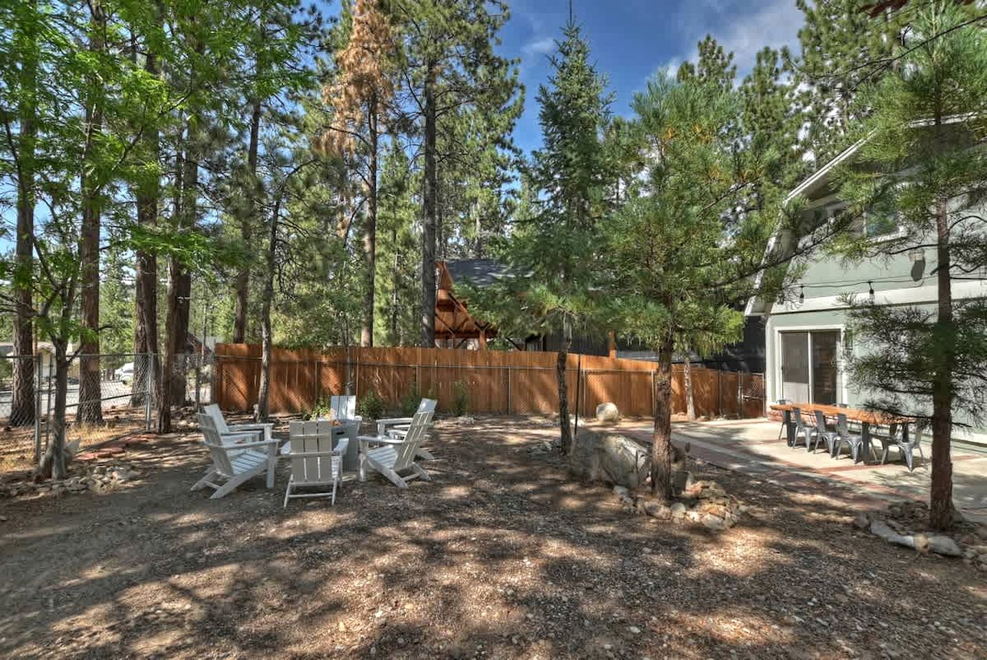 Spacious Modern Cabin Near Big Bear Lake in California