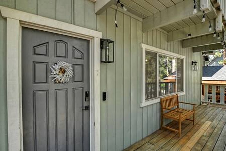 Cabins (United States of America, Big Bear City, California)