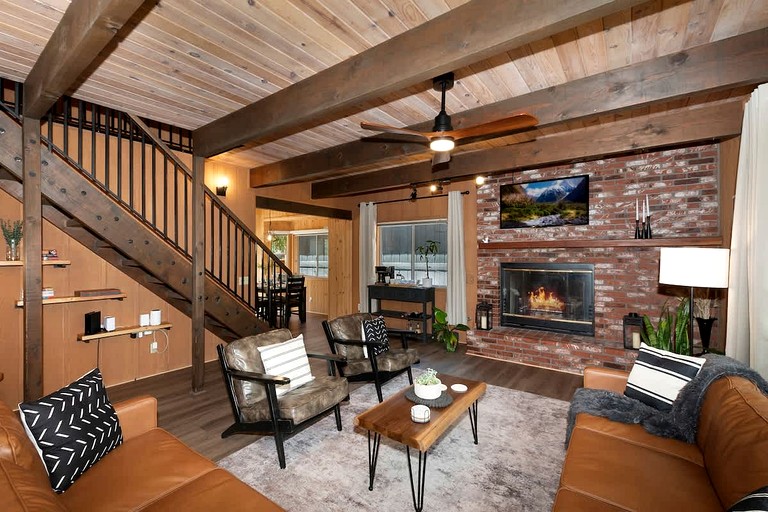 Cabins (United States of America, Big Bear City, California)