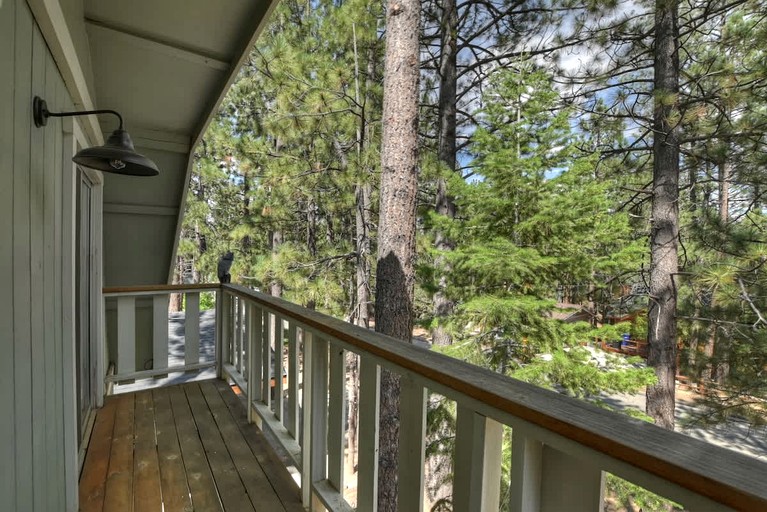 Cabins (United States of America, Big Bear City, California)