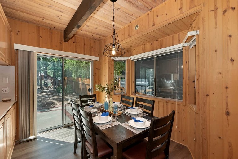 Cabins (United States of America, Big Bear City, California)