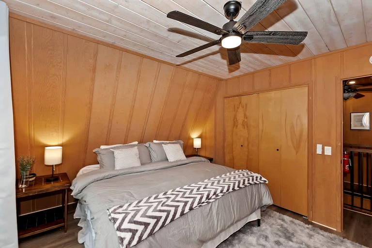 Cabins (United States of America, Big Bear City, California)