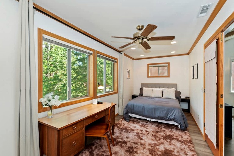 Cabins (United States of America, Big Bear City, California)