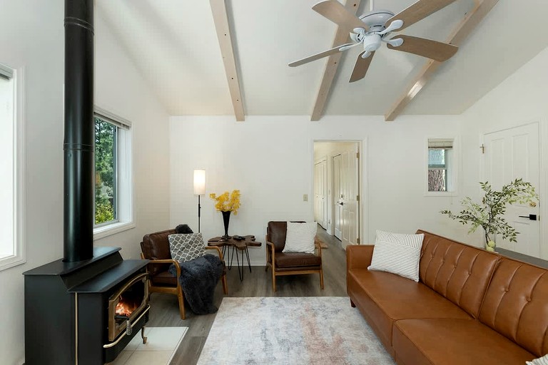 Cabins (United States of America, Big Bear City, California)