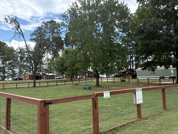 Cabins (United States of America, Hemphill, Texas)