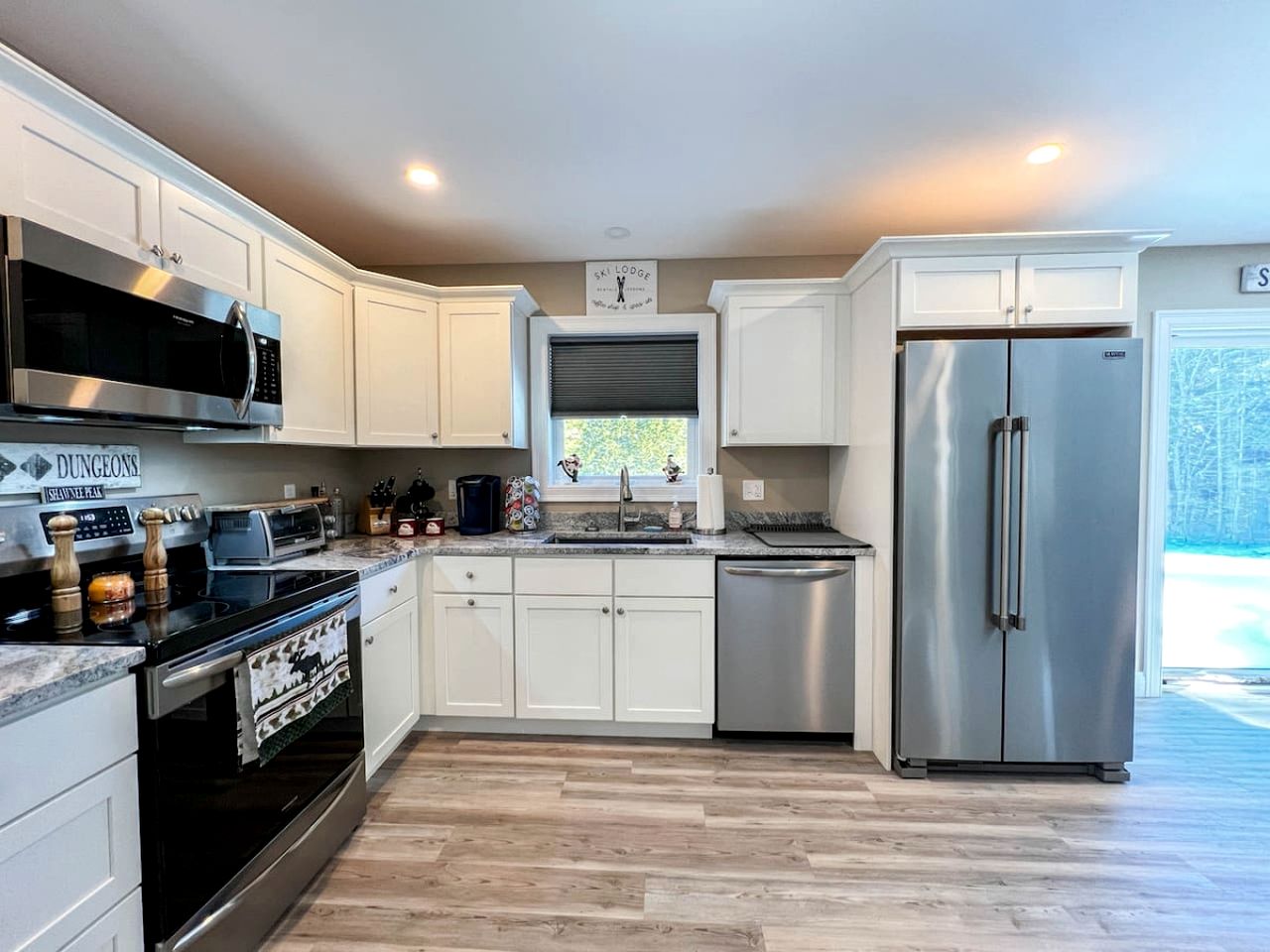 Spacious Modern Cottage with Fire Pit in Bridgton, Maine