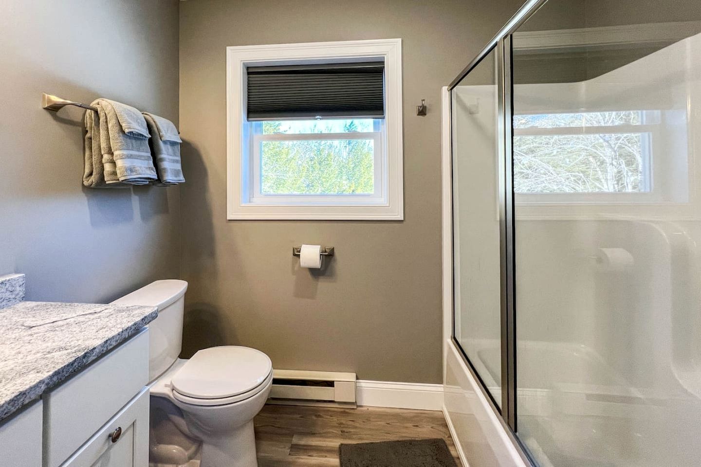 Spacious Modern Cottage with Fire Pit in Bridgton, Maine