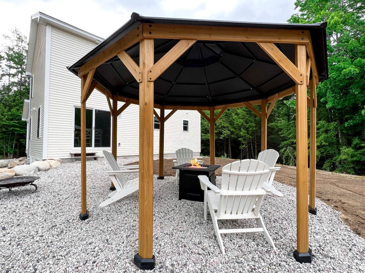 Spacious Modern Cottage with Fire Pit in Bridgton, Maine