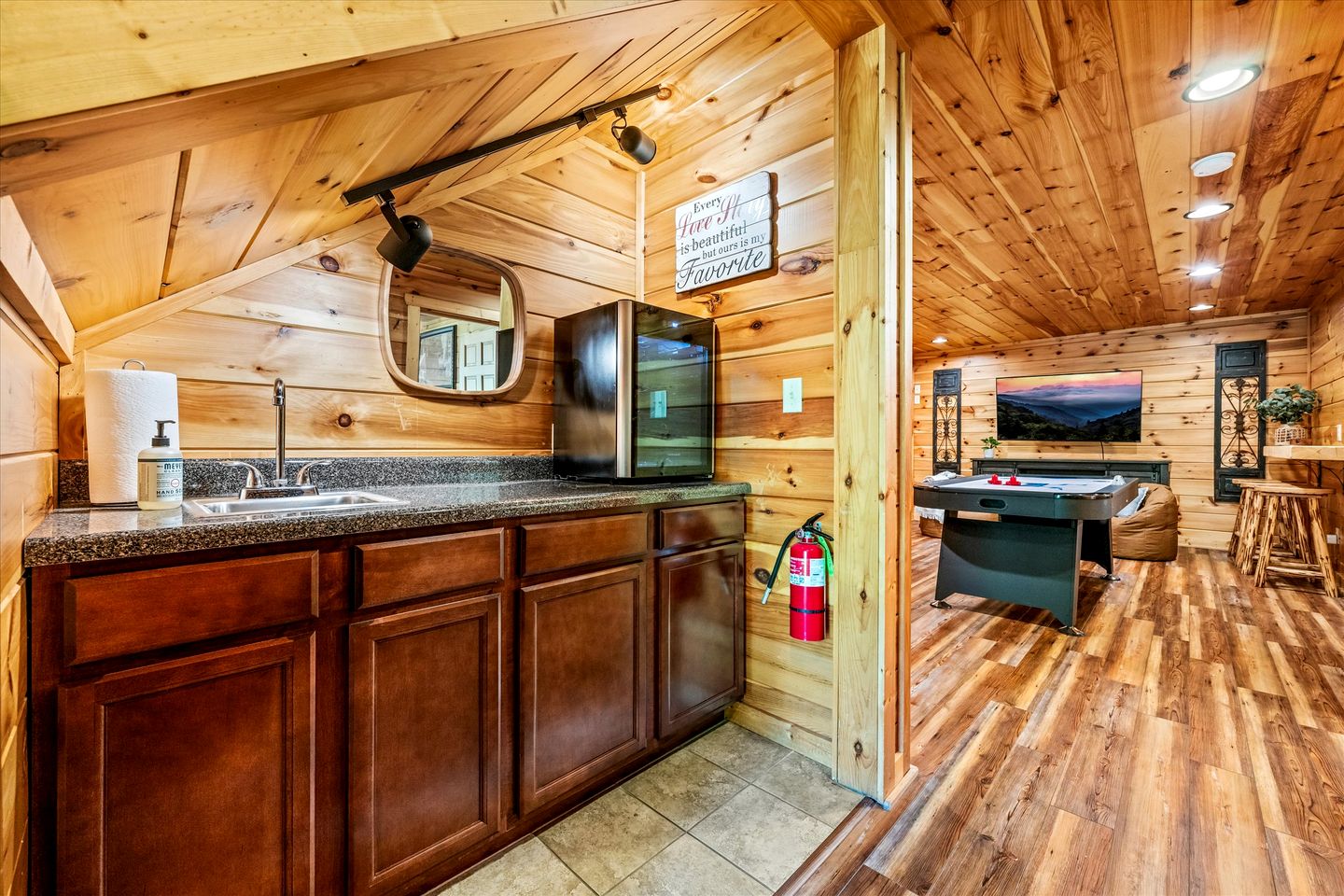 Spacious Mountain Cabin with Hot Tub & Game Room near Downtown Gatlinburg, Tennessee