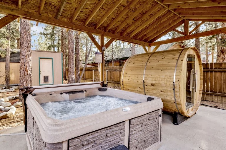 Cabins (United States of America, Big Bear, California)