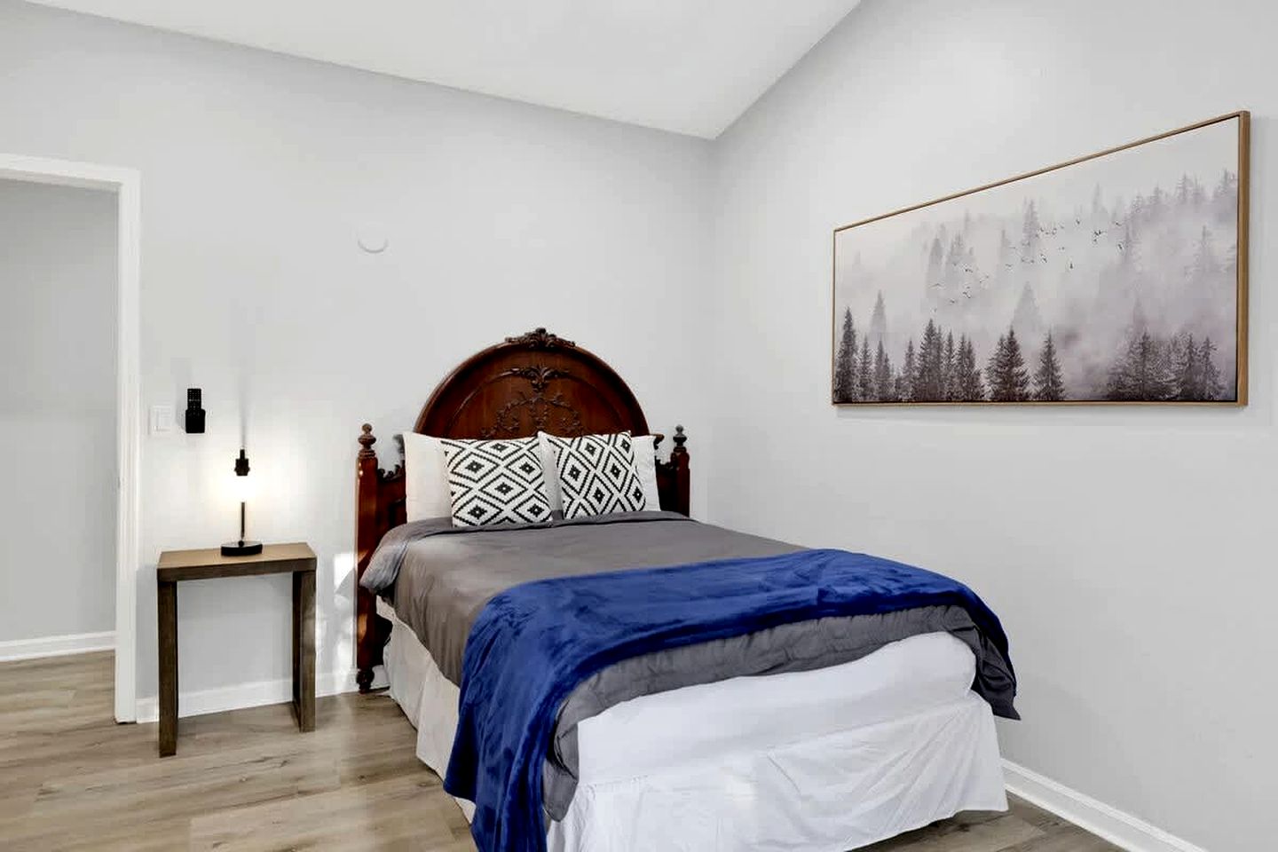 Spacious Mountain Cabin with Hot Tub, Sauna & Play Area Near Big Bear Lake, California