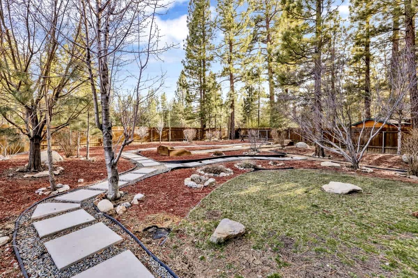 Spacious Mountain Cabin with Hot Tub, Sauna & Play Area Near Big Bear Lake, California