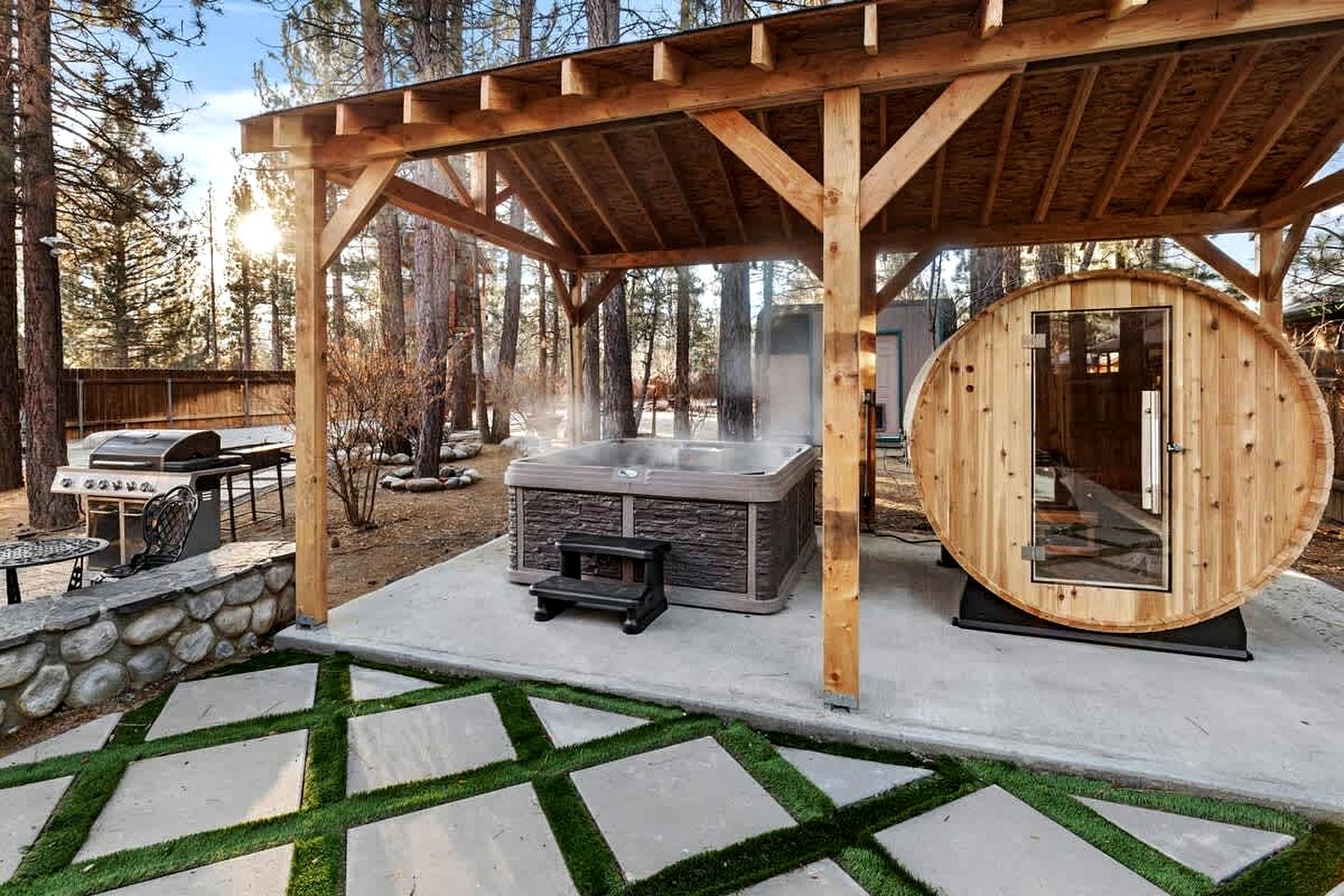 Spacious Mountain Cabin with Hot Tub, Sauna & Play Area Near Big Bear Lake, California