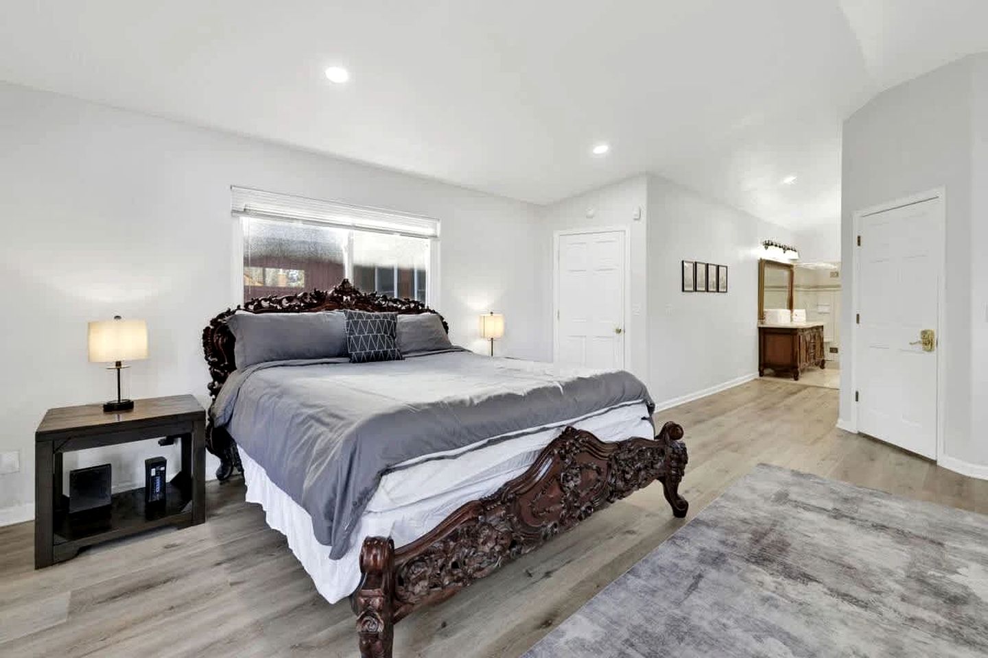 Spacious Mountain Cabin with Hot Tub, Sauna & Play Area Near Big Bear Lake, California