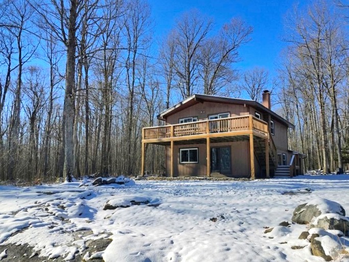 Cabins (Oakland, Maryland, United States)