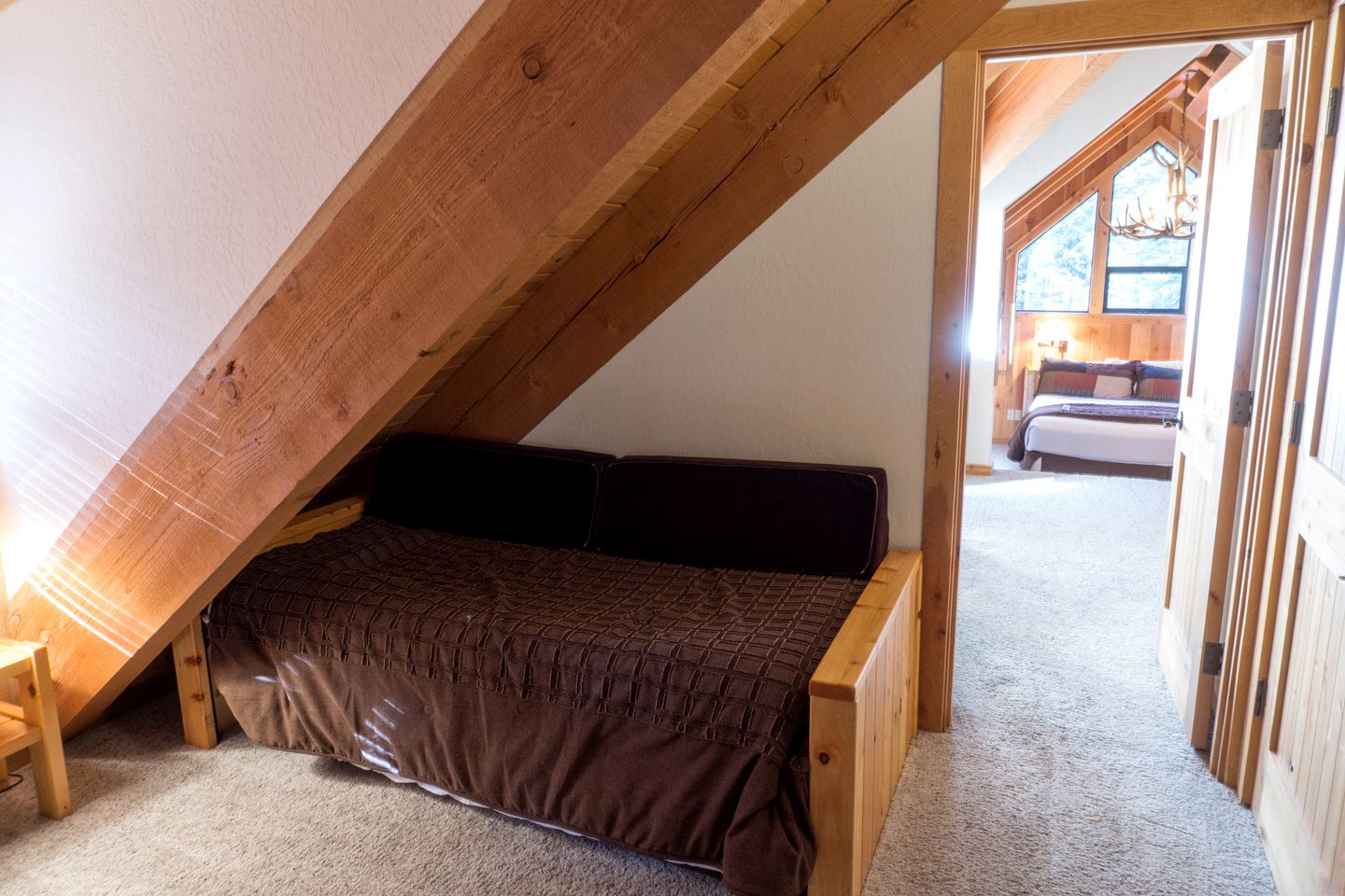 Stately Luxury Cabin Rental with a Fireplace near Northstar Resort, California