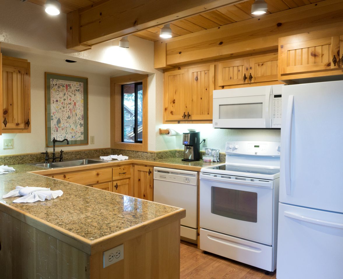 Stately Luxury Cabin Rental with a Fireplace near Northstar Resort, California