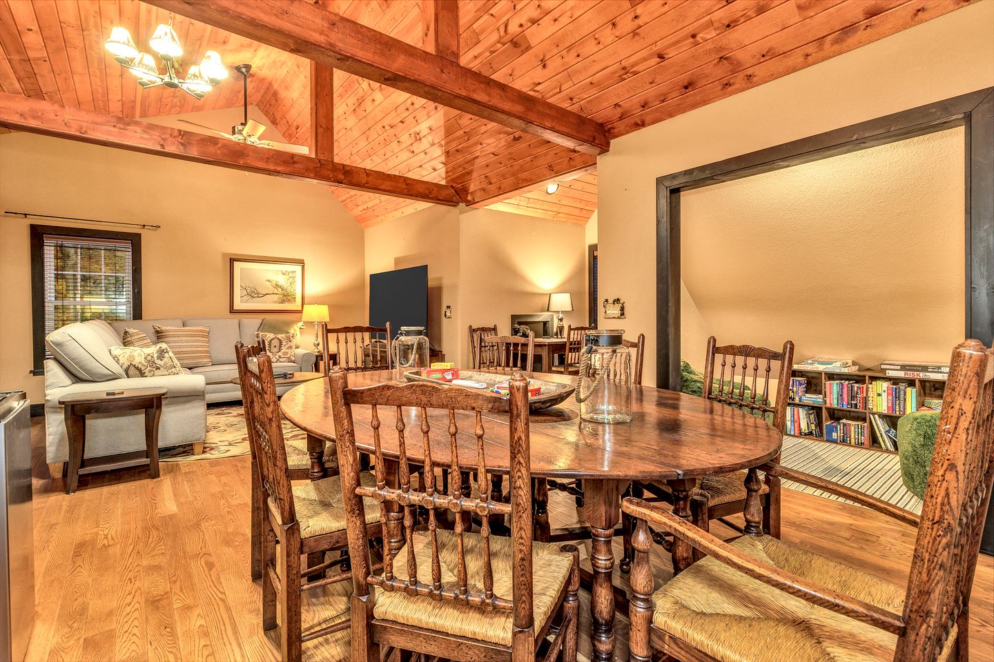 Spacious Mountain Retreat with Bonus Game Room Near Asheville, Barnardsville, NC