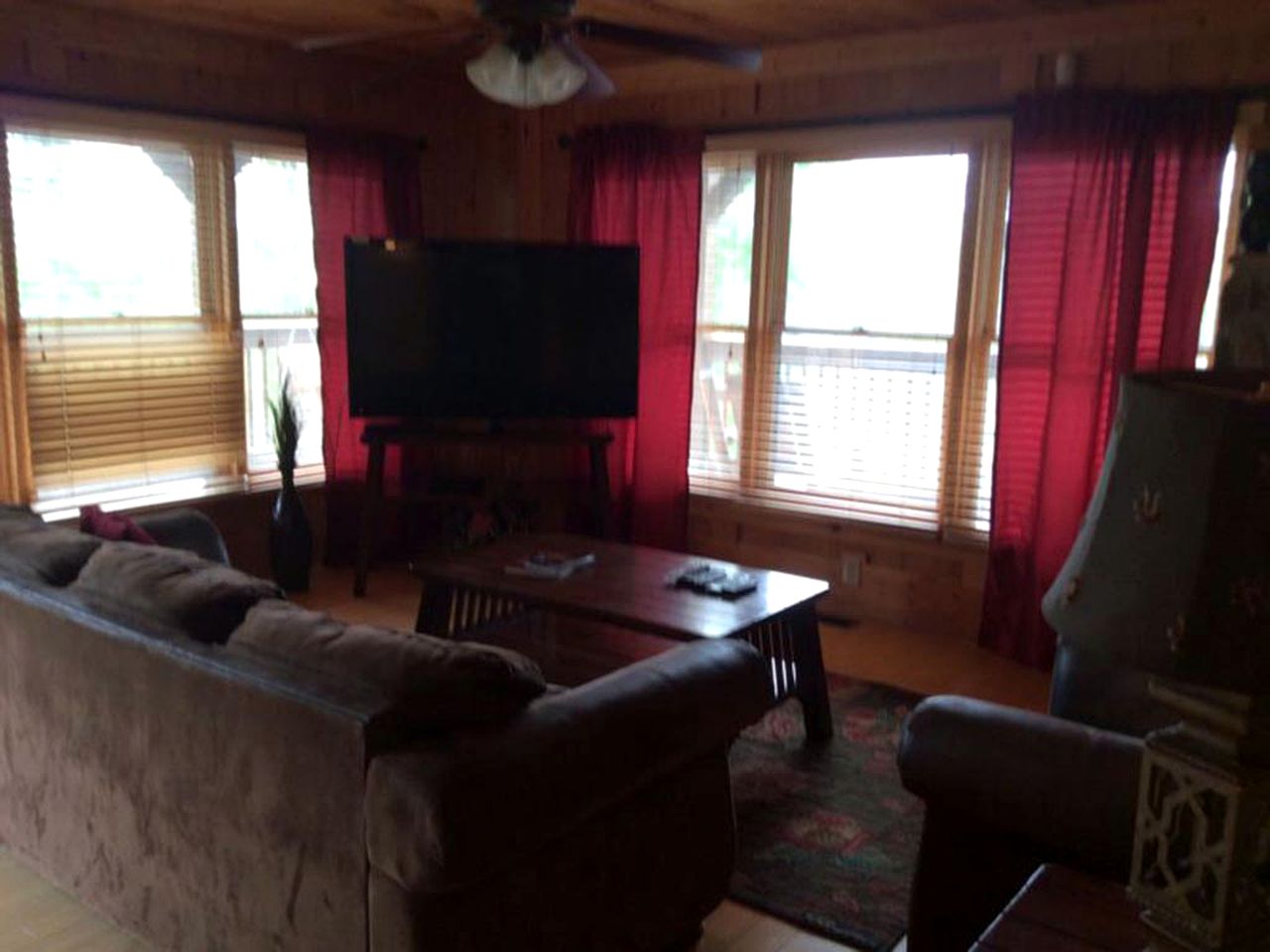 Spacious Cabin in Sevierville, for Relaxing Tennessee Getaways with the Family