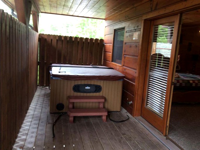 Floating Homes (United States of America, Sevierville, Tennessee)