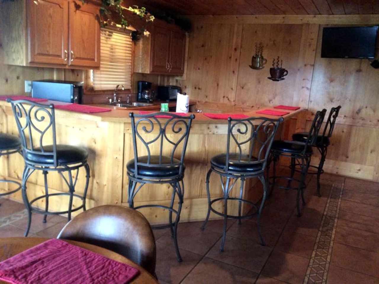Spacious Cabin in Sevierville, for Relaxing Tennessee Getaways with the Family