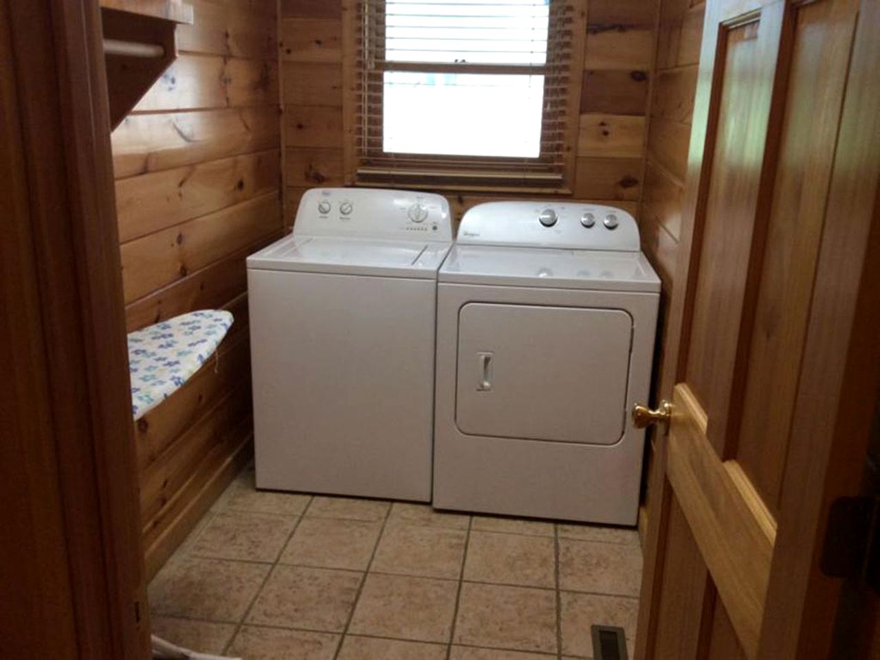 Spacious Cabin in Sevierville, for Relaxing Tennessee Getaways with the Family